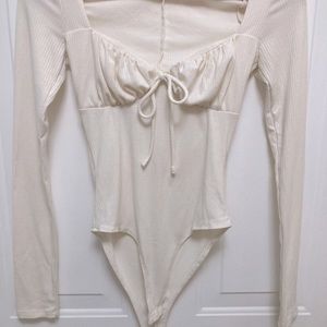 SOLD⭐️Ribbed Bodysuit